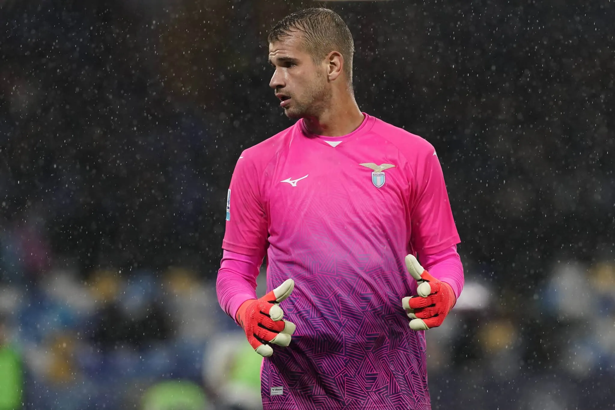 Consigli fantacalcio 16^ giornata, i portieri divisi per fascia: cosa fare con Provedel, Sommer, Carnesecchi…