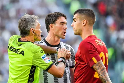 Serie A, la classifica dei calciatori con più cartellini del 2022