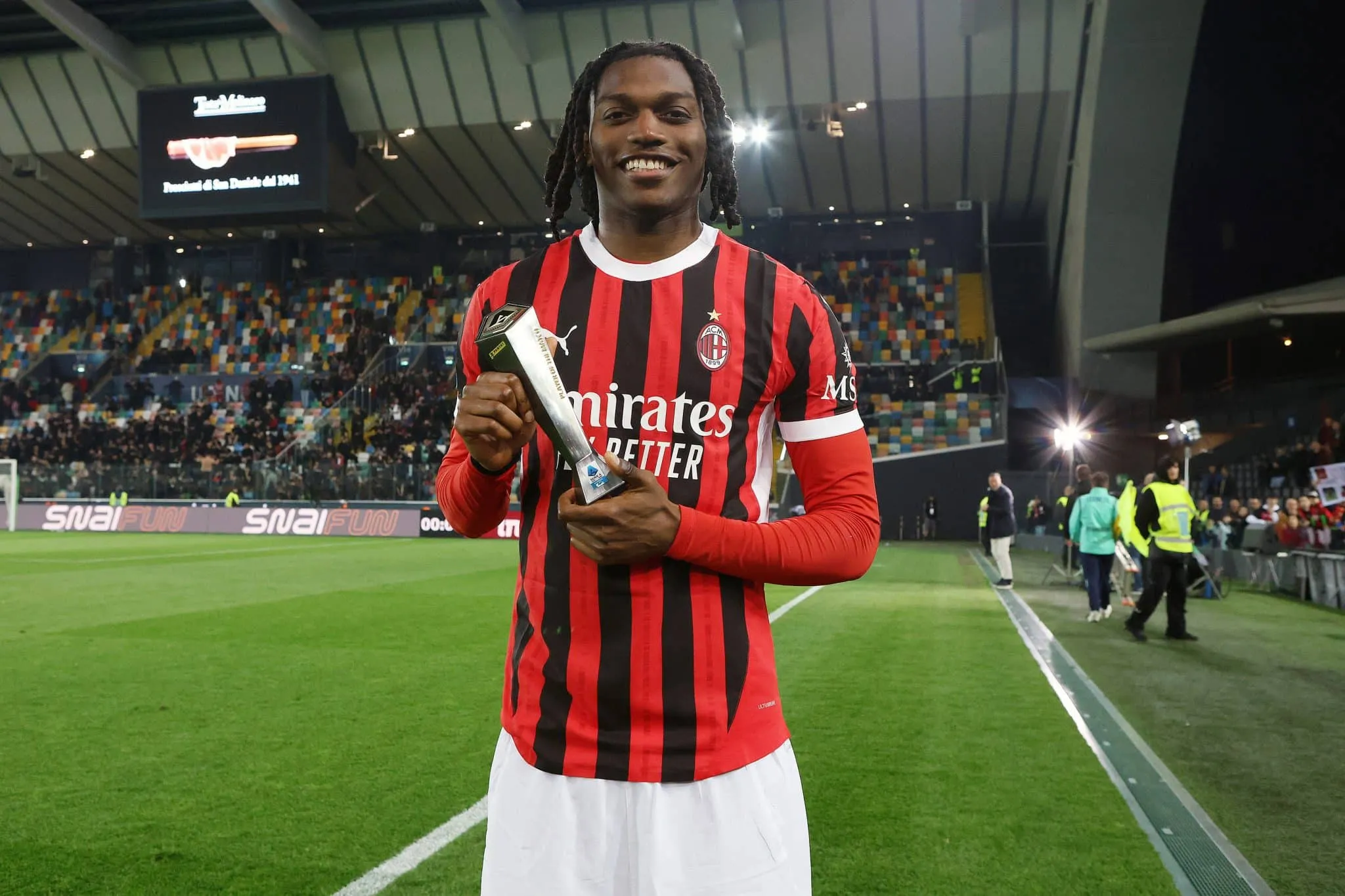 Calciomercato Milan, futuro delineato: che sar&agrave; di Leao&nbsp;a&nbsp;fine&nbsp;stagione