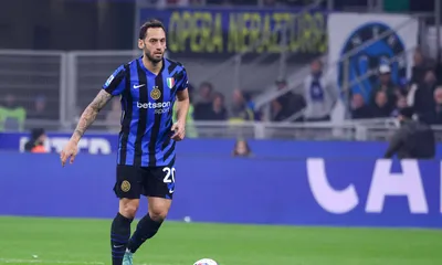 Calhanoglu, primo rigore sbagliato in Italia: quando l&rsquo;ultimo errore dal dischetto con una squadra di club