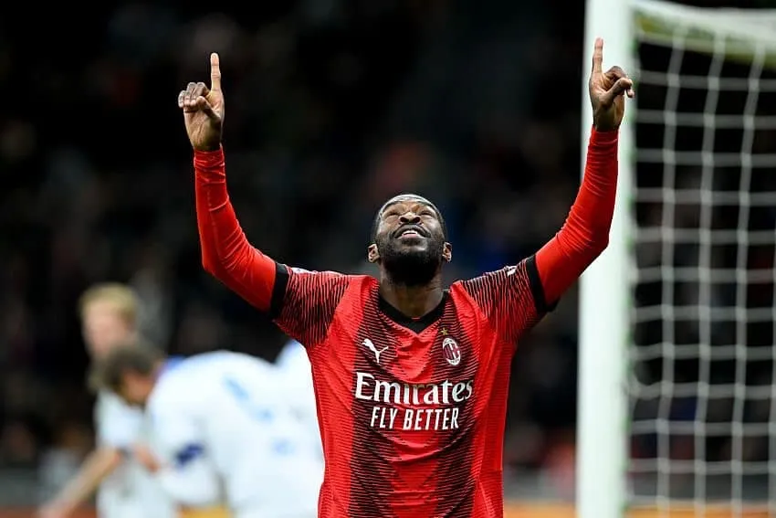 Milan, quando tornano Tomori e Thiaw? Gli aggiornamenti sugli infortuni dei due centrali di difesa