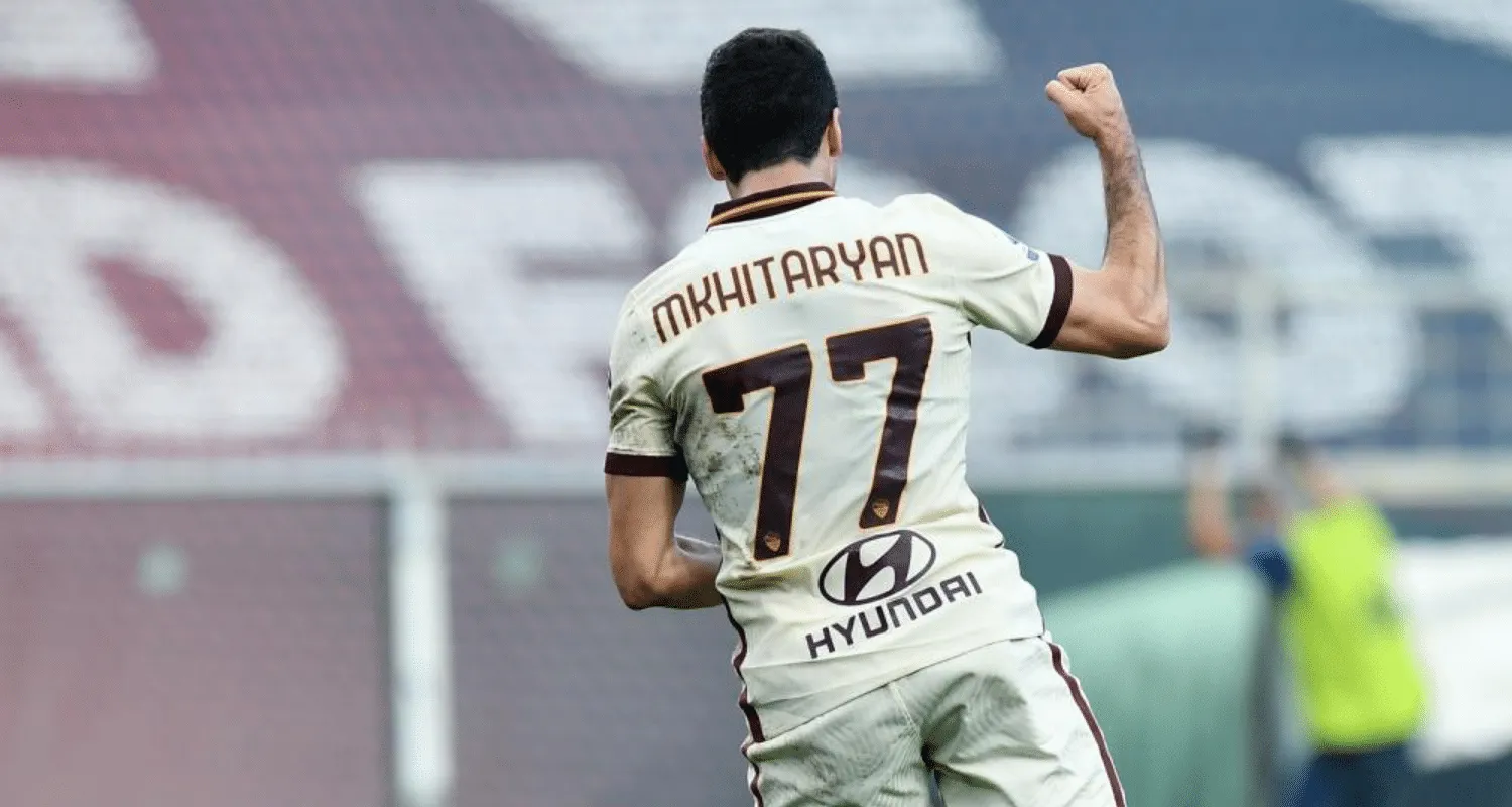 Mkhitaryan, una tripletta da sogno contro il Genoa: Roma e fantallenatori sorridono