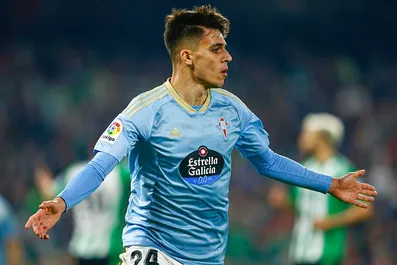 Calciomercato Napoli: fatta per Gabri Veiga, o forse no? Colpo di scena da parte del Celta