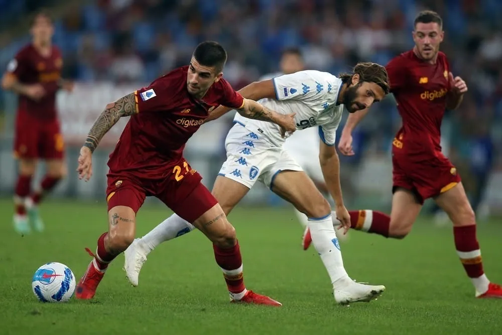 I record della Serie A 2021/2022, i giocatori che hanno ricevuto più cartellini: la classifica