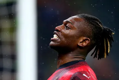 Milan, il dato che inchioda Leao: è fuori dai top al fantacalcio! PSG ultima spiaggia: atteso il riscatto