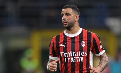 Calciomercato Milan, Walker più vicino all’addio: nel mirino un campione del mondo