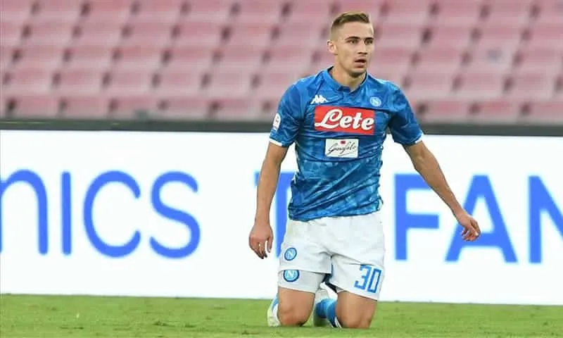 Calciomercato Napoli, Rog vicino al Siviglia: i dettagli dell&rsquo;operazione