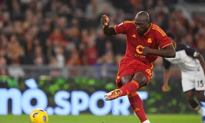 Roma, brutto errore di Lukaku: primo rigore sbagliato in Serie A, non accadeva dal 2017
