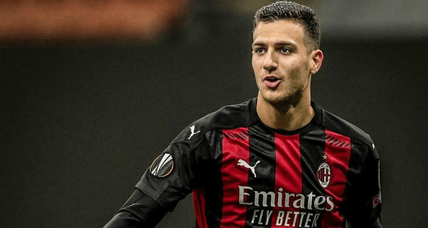 Milan, Dalot cerca un posto da titolare in campionato contro il Genoa