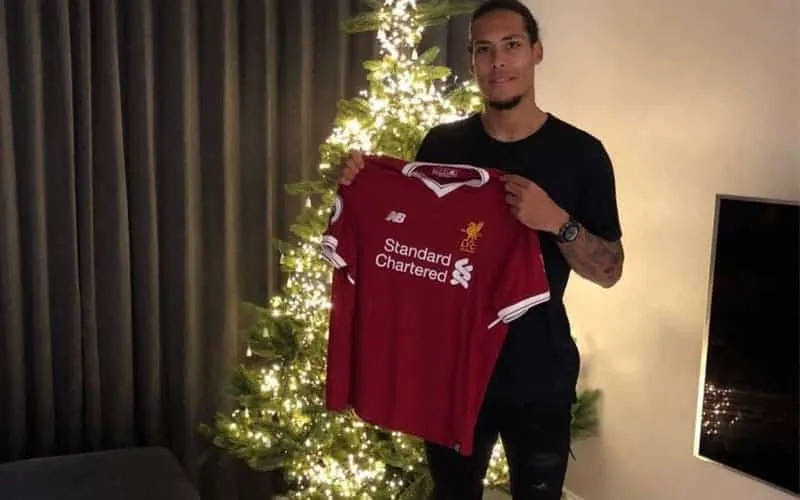 UFFICIALE: van Dijk al Liverpool, è il difensore più pagato di sempre