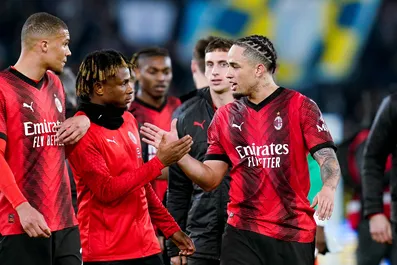 Calciomercato Milan, ora tutto su Abraham: spunta un clamoroso scambio con un attaccante rossonero