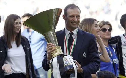Juventus, disavventura per Allegri: multa e insulti ai vigili. Ma oggi rinnova