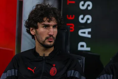 Calciomercato Milan, il gioco degli Adli: via uno, arriva l’altro, la strategia di Maldini