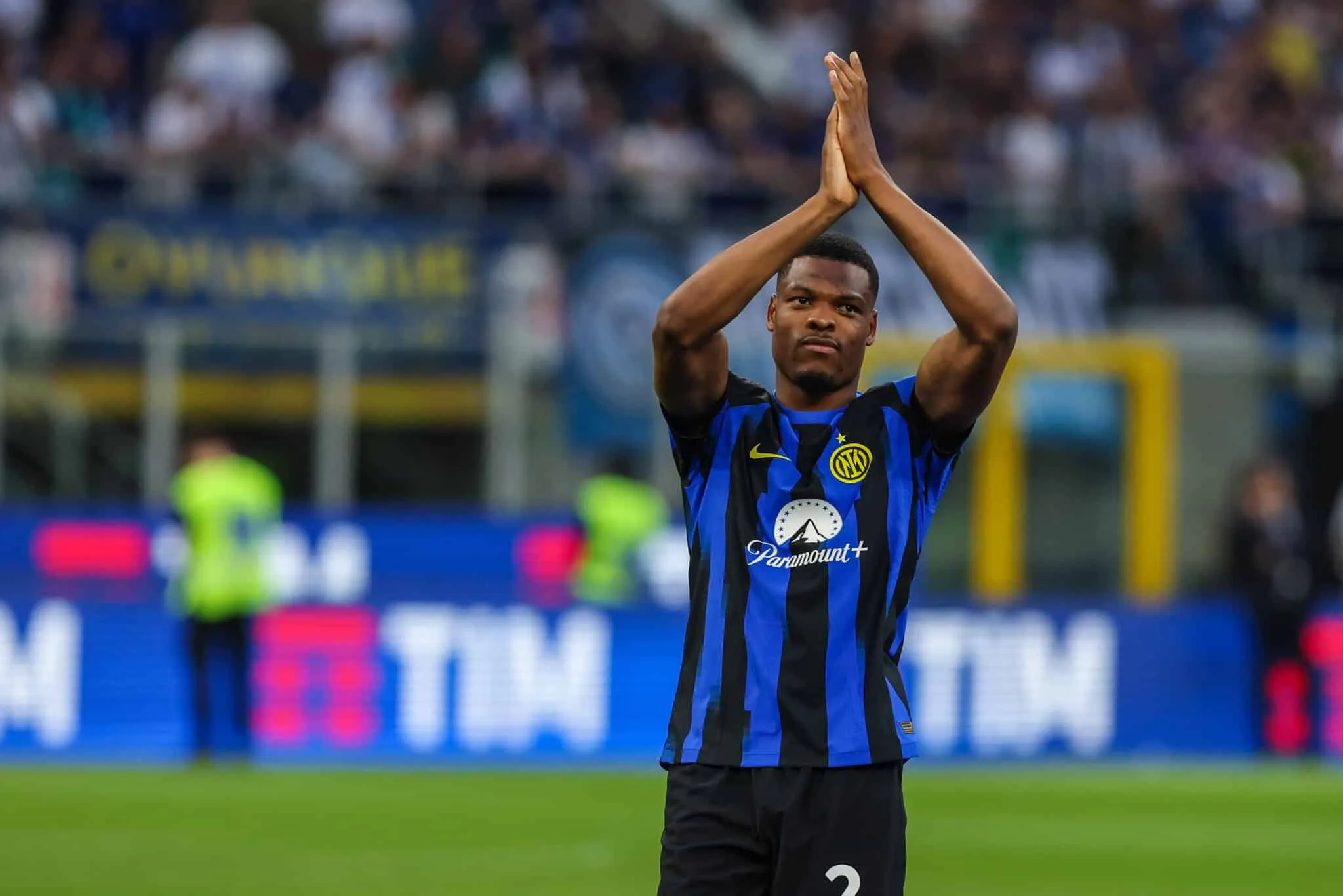 Calciomercato Inter, Dumfries in uscita: il sostituto è una delle sorprese della Serie A