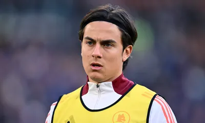 Fantacalcio, che botta Dybala! L&rsquo;attaccante della Roma si opera: tempi di recupero e alternative di Ranieri