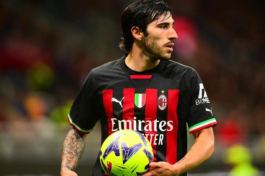 Calciomercato Milan, Tonali non &egrave; pi&ugrave; incedibile: le offerte monstre dalla Premier
