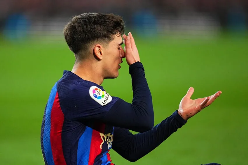 Barcellona, perch&eacute; Gavi &egrave; fuori dalla prima squadra: gli effetti sul futuro