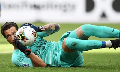 Roma, infortunio per Mirante: lesione al flessore fuori contro la Sampdoria