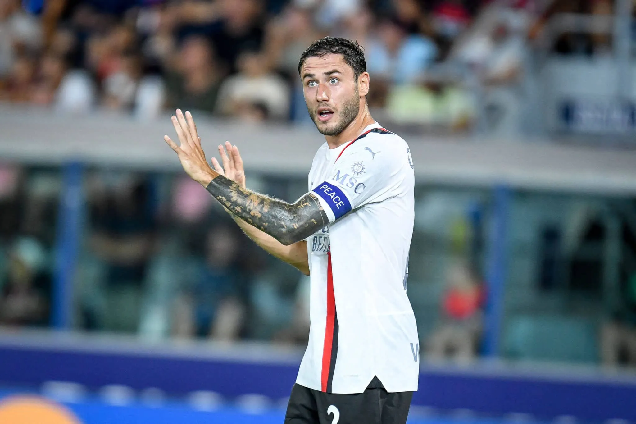 Calciomercato Milan, occhio Calabria: un ex Barcellona nazionale brasiliano per la fascia destra, mancano un paio di milioni