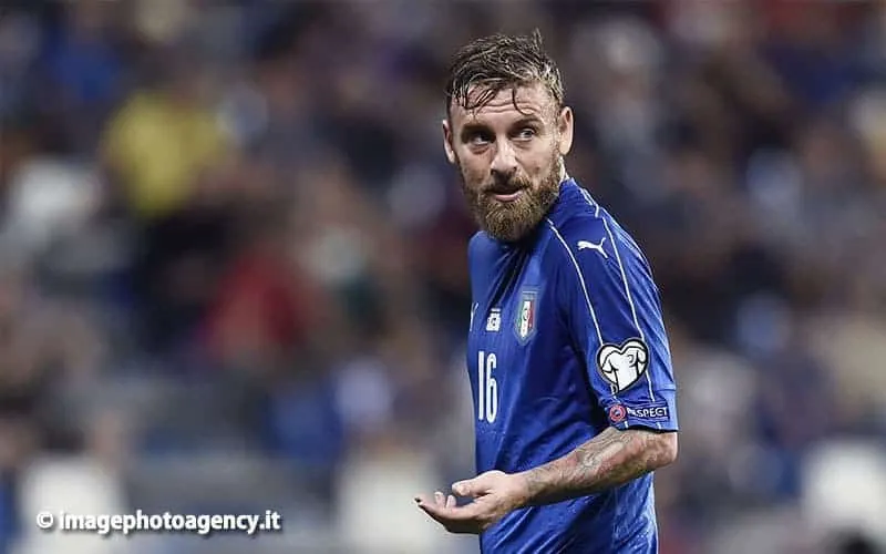 [VIDEO] Italia-Svezia, De Rossi infuriato durante il match: "Dobbiamo vincere ca..o". Poi il chiarimento