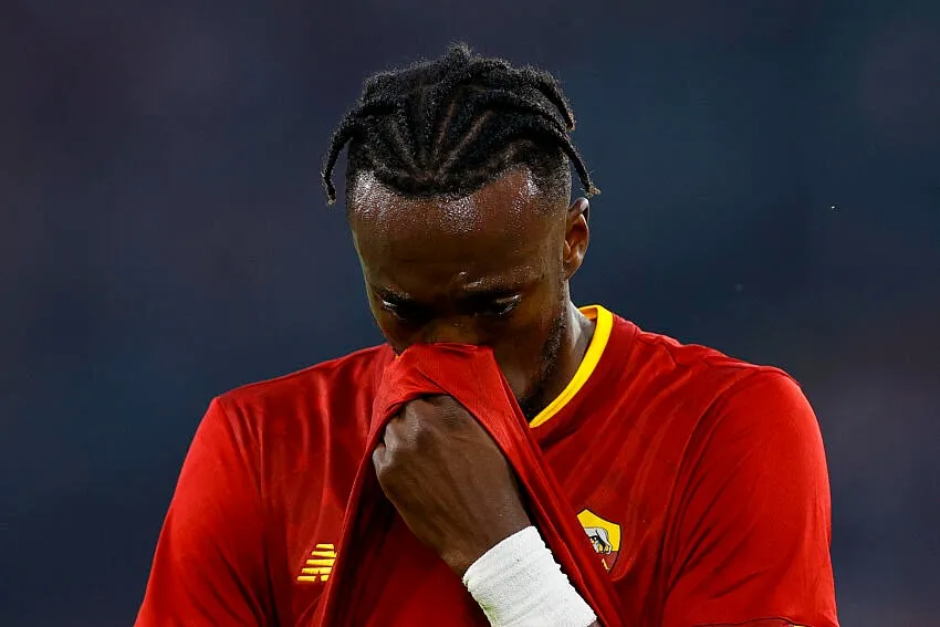 Calciomercato Roma, bagarre per il dopo Abraham: 3 nomi per l’attacco