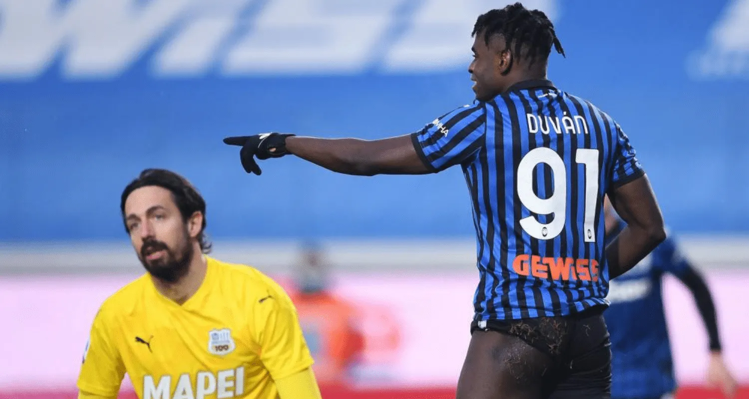 Calciomercato, l’Everton piomba su due attaccanti della Serie A: l’offerta del club inglese per Zapata e Arnautovic