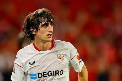 Calciomercato Lazio, Bryan Gil nel radar di Sarri: Chi è quanto costa l’attaccante del Siviglia