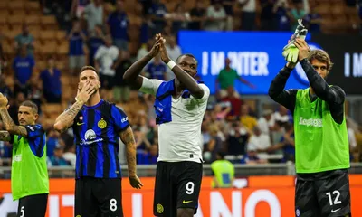 Calciomercato Inter, oggi si chiude per il nuovo difensore: tifosi scatenati. Trattative e ufficialità di oggi.