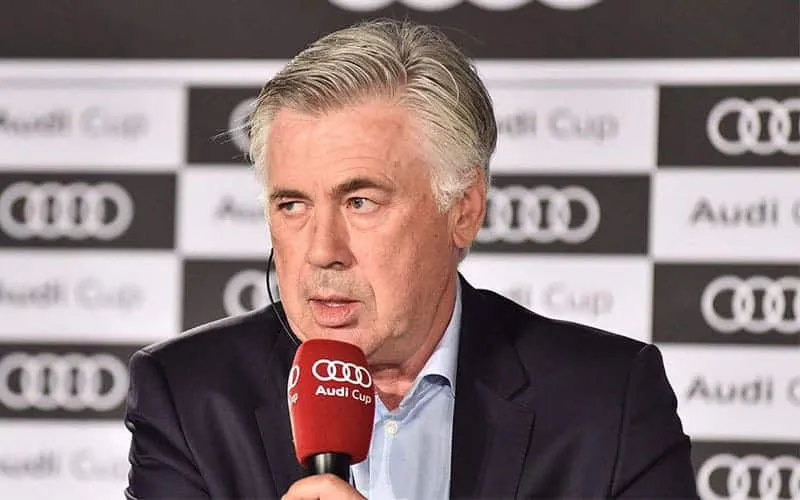 Bayern Monaco, Ancelotti: "La Juve è ancora davanti a tutti, anche senza Bonucci. Aspettiamo le milanesi"