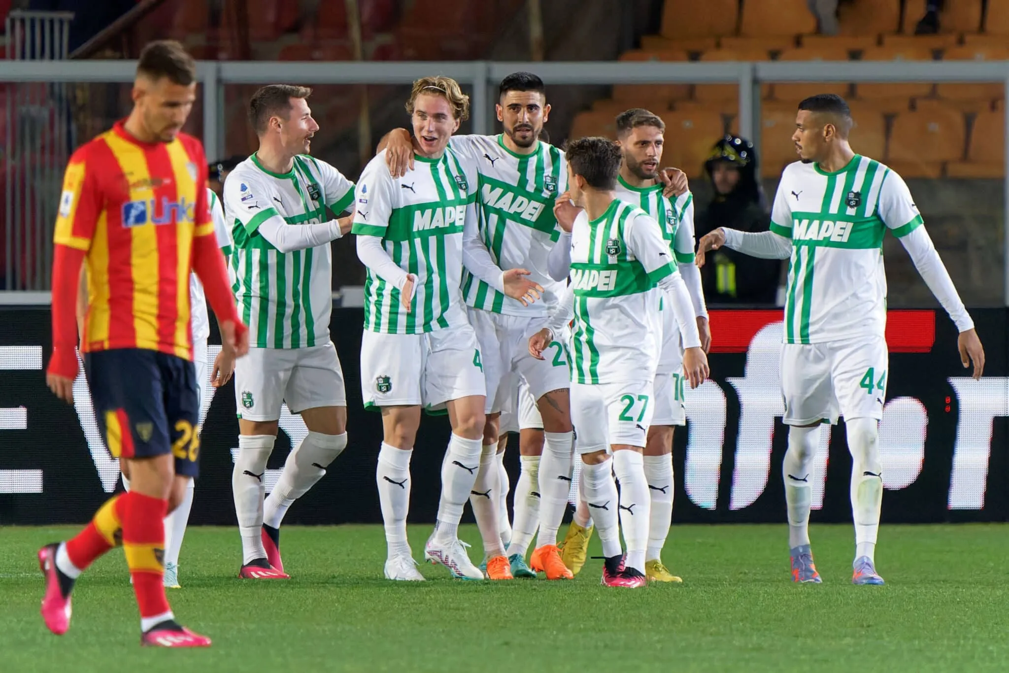 Calciomercato Fiorentina, si pesca in casa Sassuolo: arriva uno dei centrocampisti top al fantacalcio nell’ultima stagione