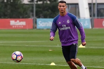 Liga, Koke attacca con insulti omofobi e Ronaldo risponde: “Però sono pieno di soldi”