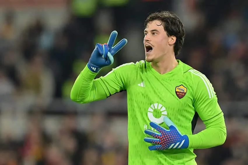 Roma, perché non gioca Rui Patricio? Cos’è successo con Mou e la ragione della scelta di Svilar