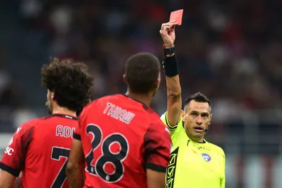 Milan, è profondo rosso: superate già le espulsioni della scorsa stagione, rossoneri in testa alla classifica cartellini