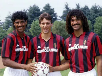 Serie A, le maglie più belle degli ultimi 50 anni: vince il Milan ’88-’90