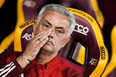 Calciomercato Roma, occhio Mou: il Psg è pronto a soffiarti il difensore!