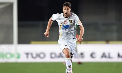 Lecce-Ascoli, attimi di paura per Scavone: il giocatore è fuori pericolo