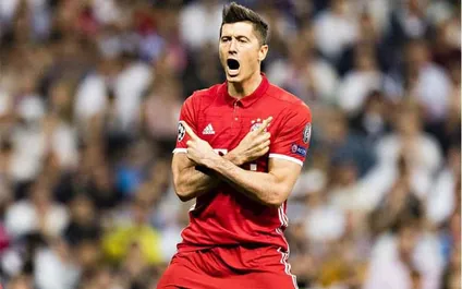 Lotta tra numeri 9: Lewandowski vola, è lui il centravanti più forte al mondo? Il sondaggio