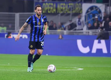 Calhanoglu, primo rigore sbagliato in Italia: quando l’ultimo errore dal dischetto con una squadra di club