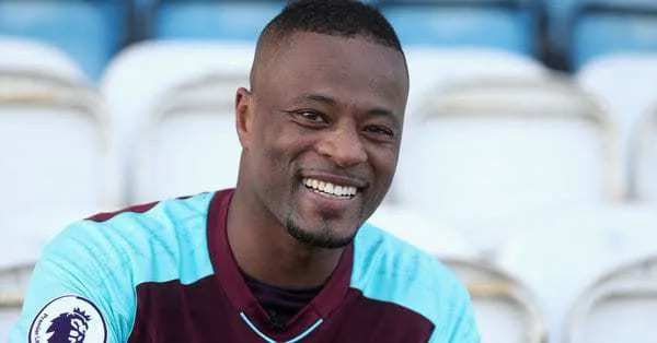 UFFICIALE, West Ham: acquistato lo svincolato Evra