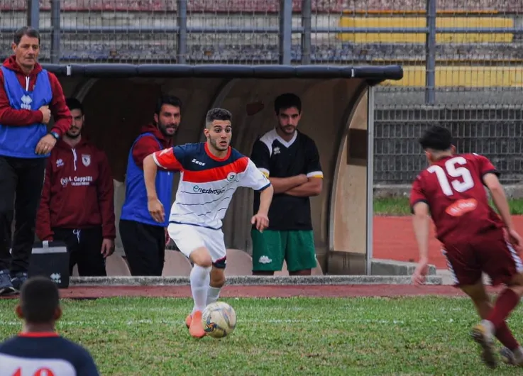 Matías con la maglia del Tricase. Fonte: Matías Munua