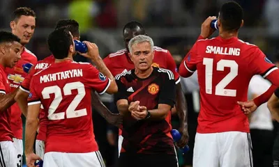 Calciomercato Roma, trattativa lampo per Blind del Manchester United