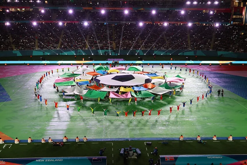 Mondiali femminili, 1^ giornata: risultati e classifiche in diretta