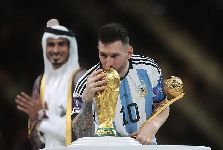 I calciatori pi&ugrave; titolati della storia: Messi vola in prima posizione