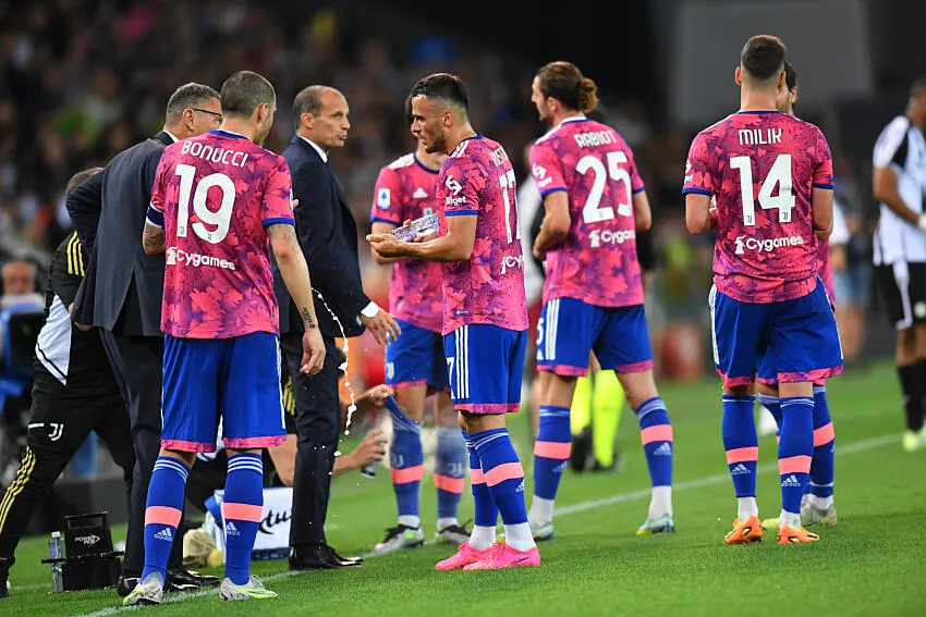 Chi va in Conference League se la Juventus viene esclusa dall’Uefa: tutte le combinazioni