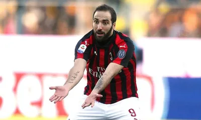 Calciomercato Milan, Higuain già dimenticato: ad un passo la firma di Piatek