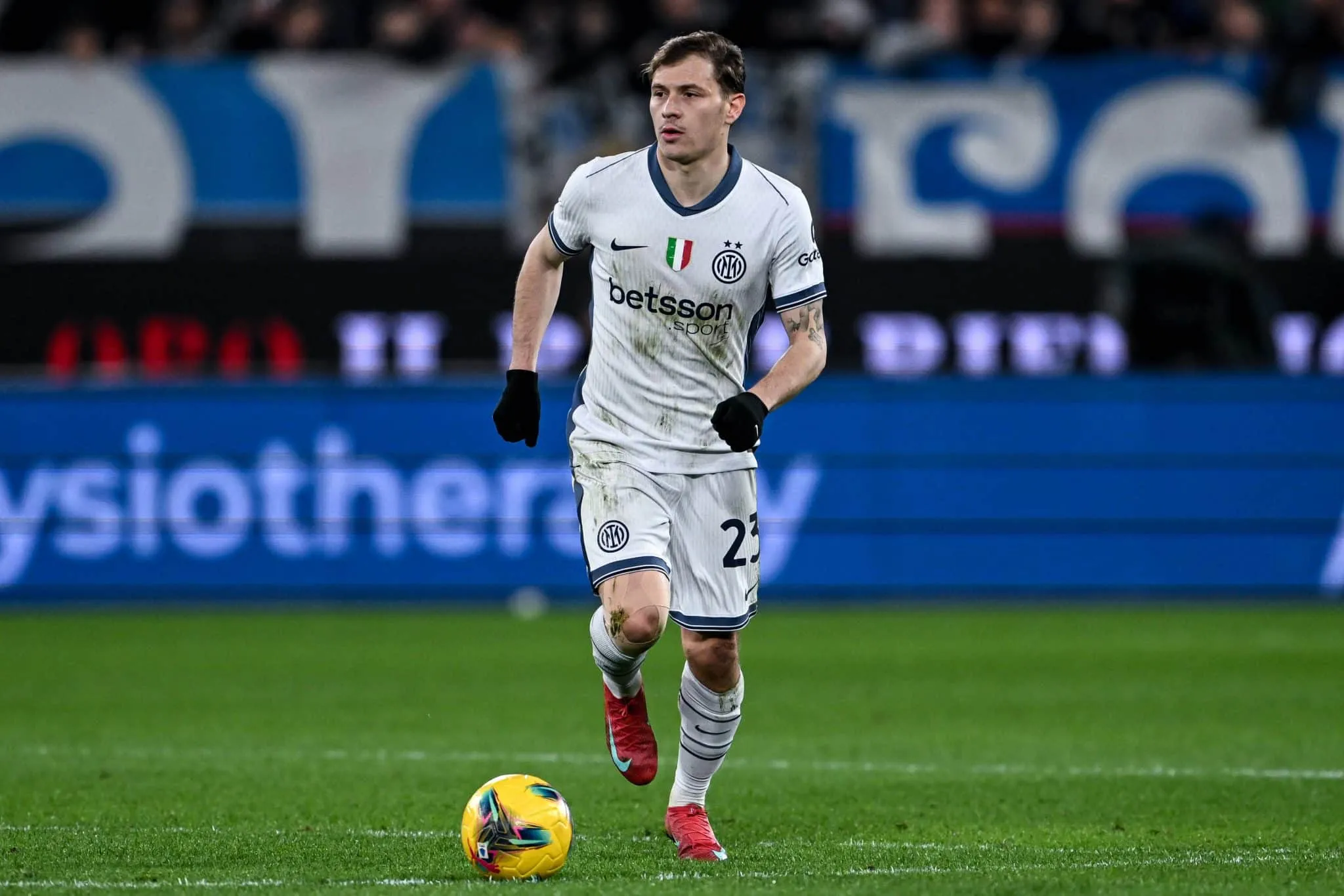 Calciomercato Inter, l&rsquo;Arabia torna alla carica per Barella: offerta monstre, quante probabilit&agrave; per l&rsquo;addio