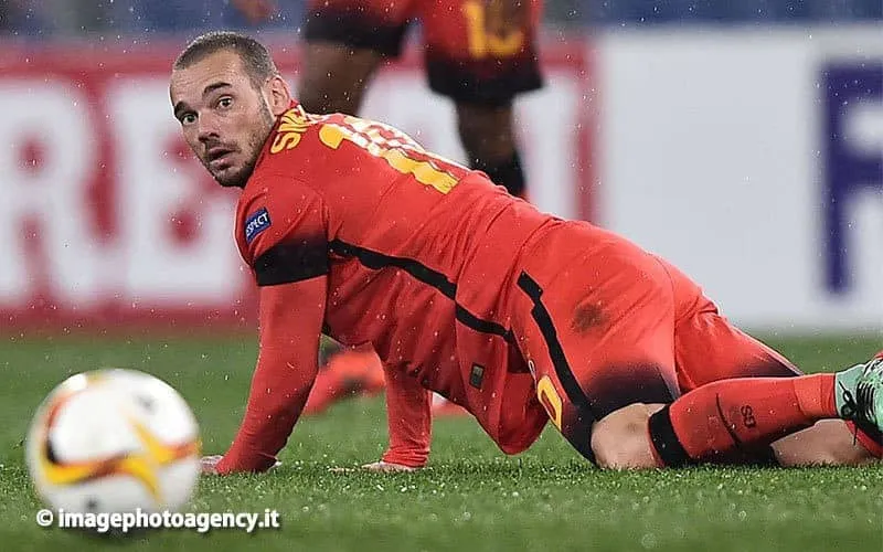 Calciomercato, Sneijder ha rescisso il contratto col Galatasaray