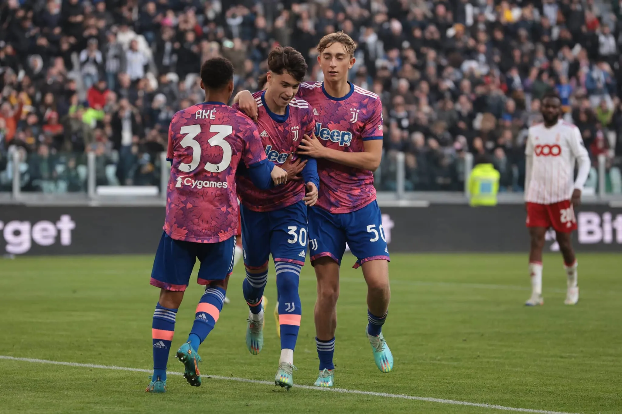 Calciomercato Juventus, individuato il giocatore da sacrificare: via all’asta servono almeno 30 milioni