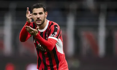 FC 25 incorona Theo Hernandez: &egrave; il migliore! Il videogame premia il milanista, meglio anche di Haaland e Mbapp&eacute;