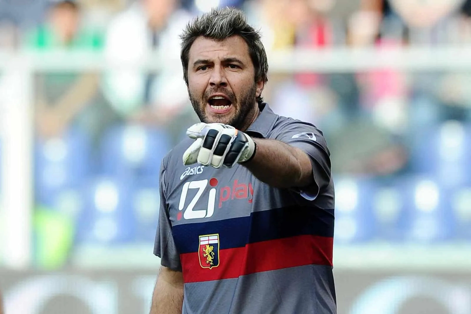 Frey, che spavento: “Ho rischiato di morire. Adesso lotto per tornare a camminare”